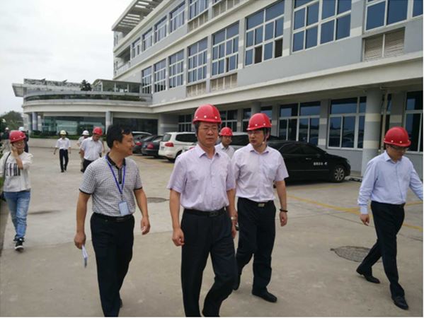 海門市長一行國慶節前檢查慧聚藥業